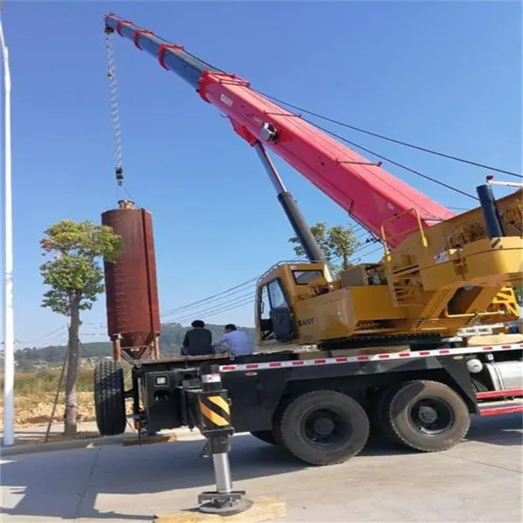 张家港专业吊车租赁多少钱