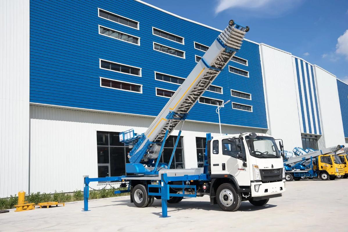 张家港小型云梯车上料车租赁多少钱