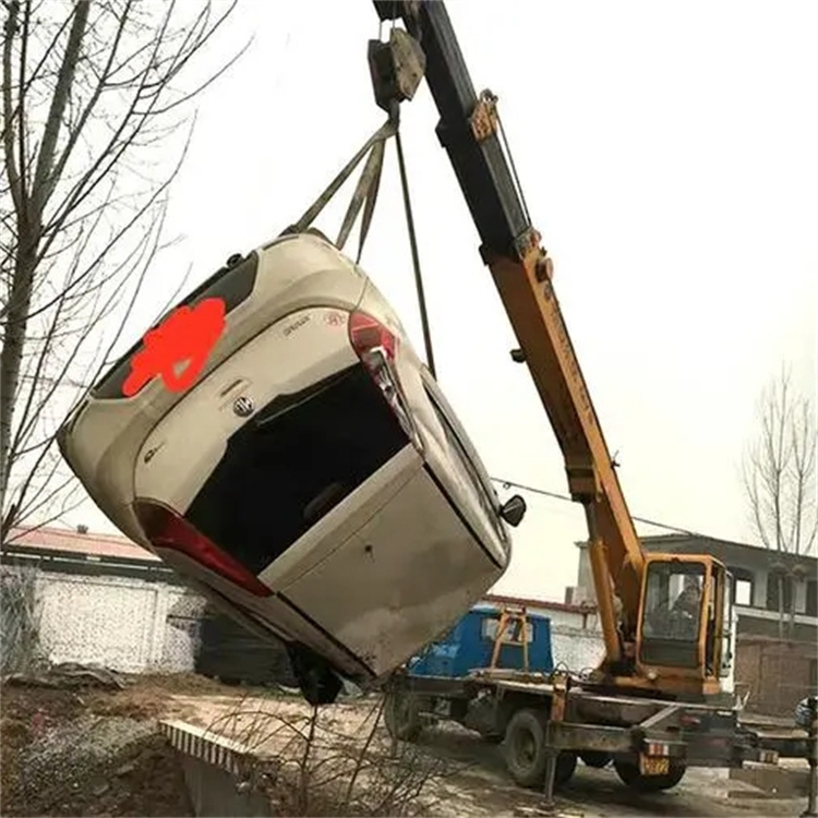 张家港随时待命，吊车24小时道路救援服务全解析