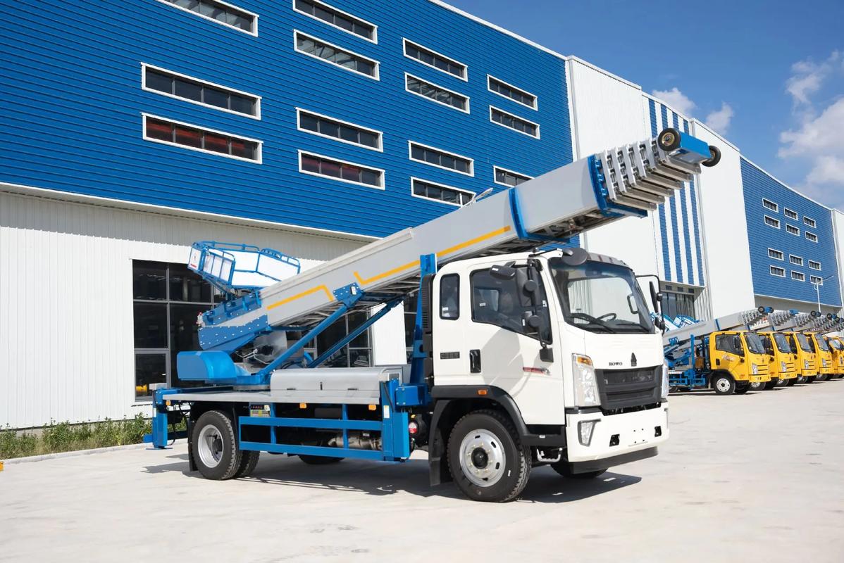 张家港出租云梯车高空作业车 建筑垃圾搬运