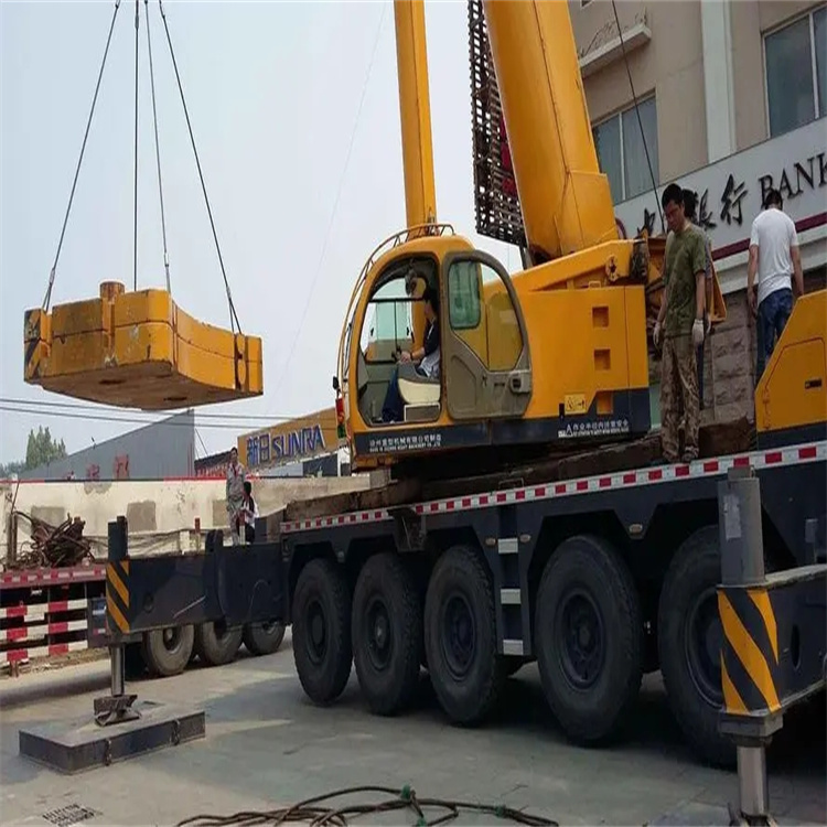 张家港当地吊车出租|机器吊装|75吨|工厂搬迁服务